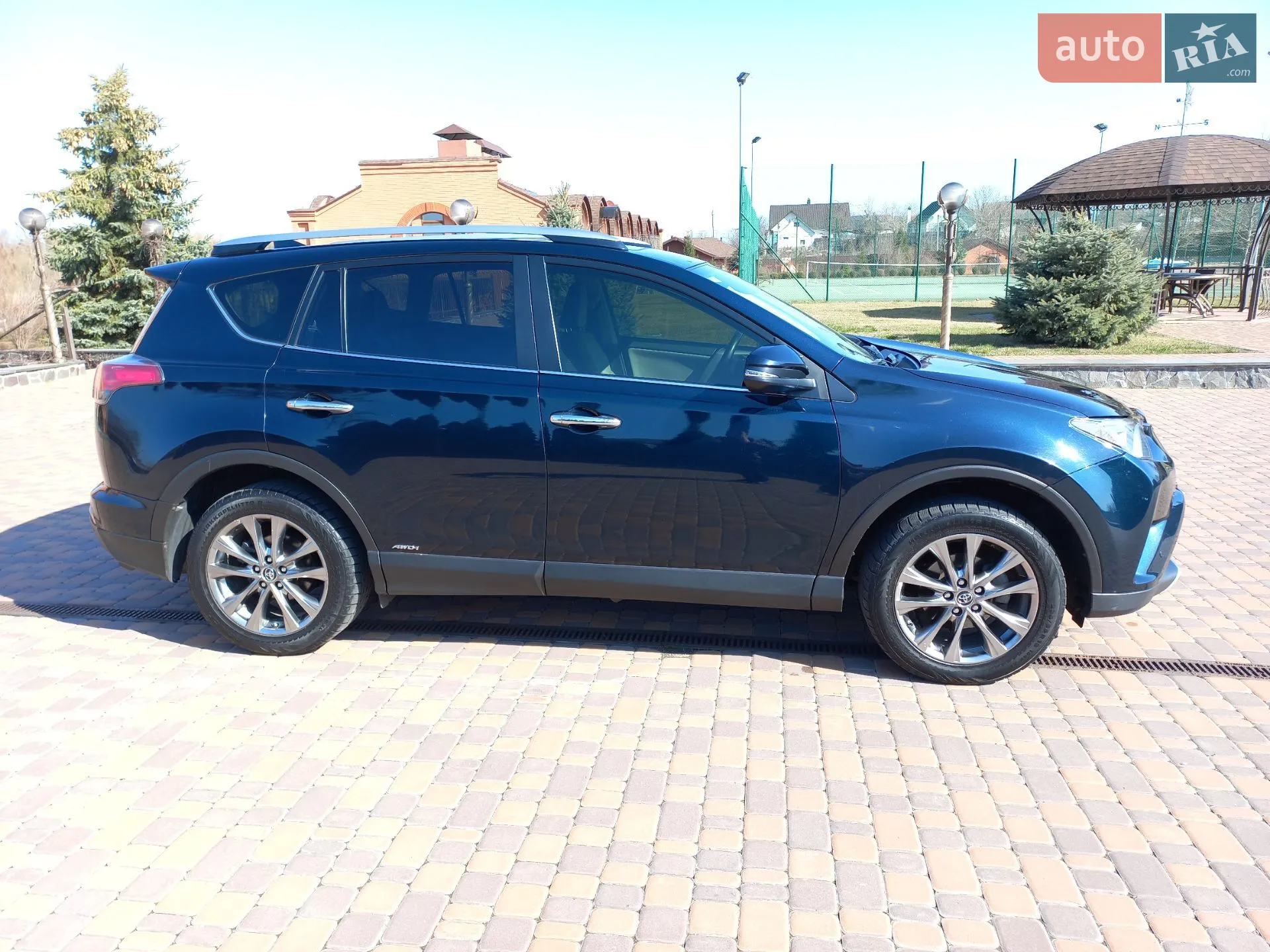 2018 Toyota RAV 4 - мініатюра 4