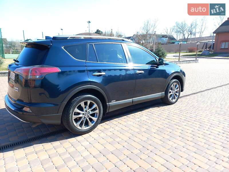 Позашляховик / Кросовер Toyota RAV4 2018 в Києві