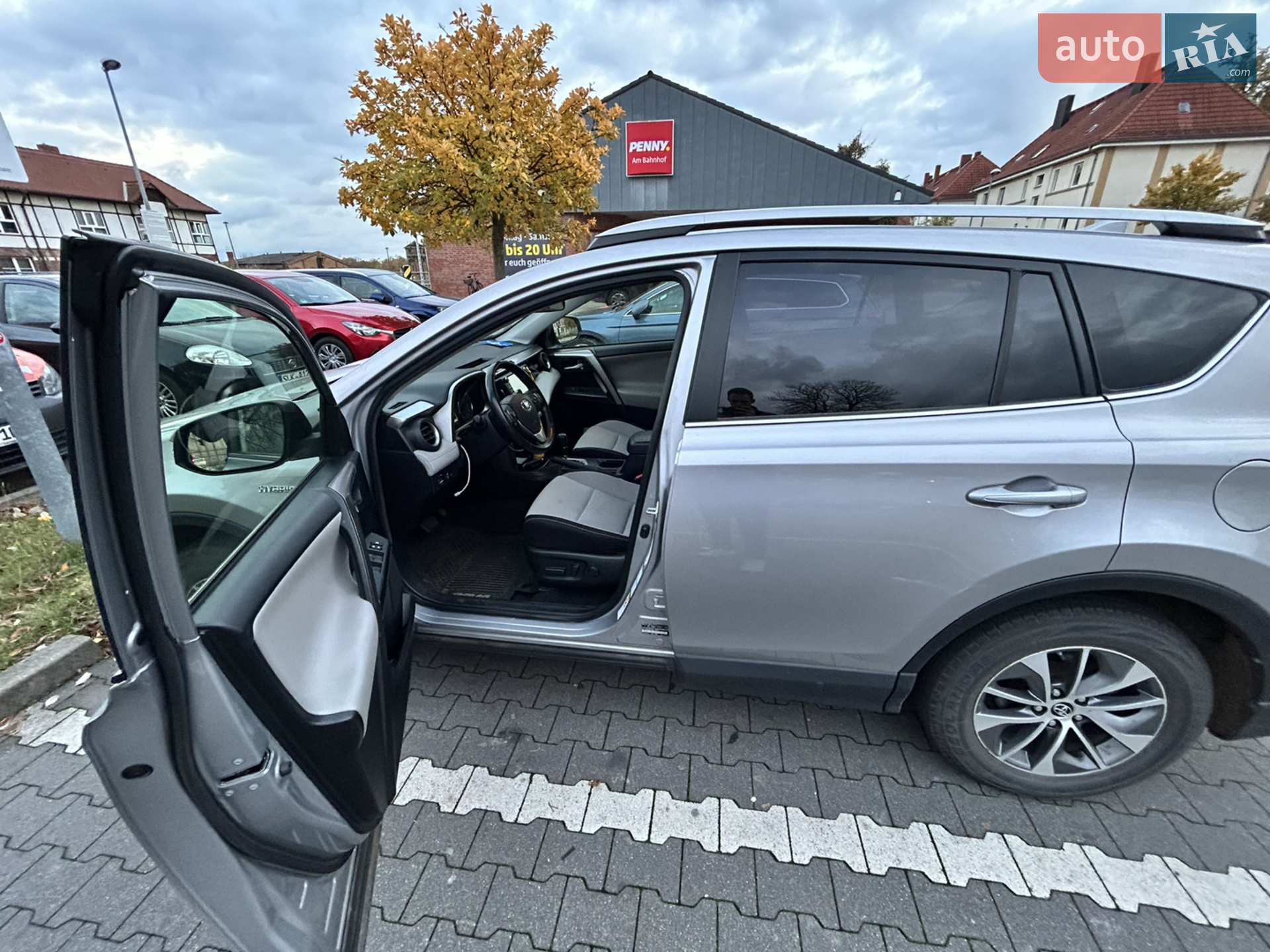 2017 Toyota RAV 4 - мініатюра 5