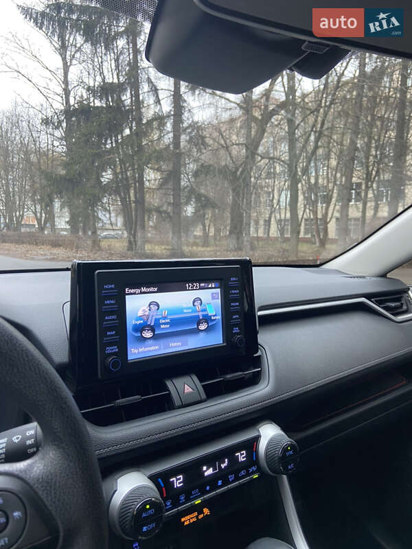 Внедорожник / Кроссовер Toyota RAV4 2019 в Виннице