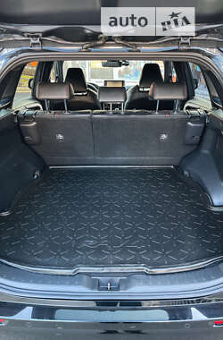 Внедорожник / Кроссовер Toyota RAV4 2021 в 