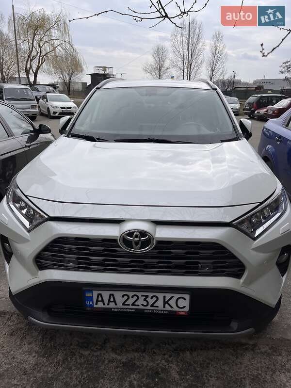 Toyota RAV4 2019