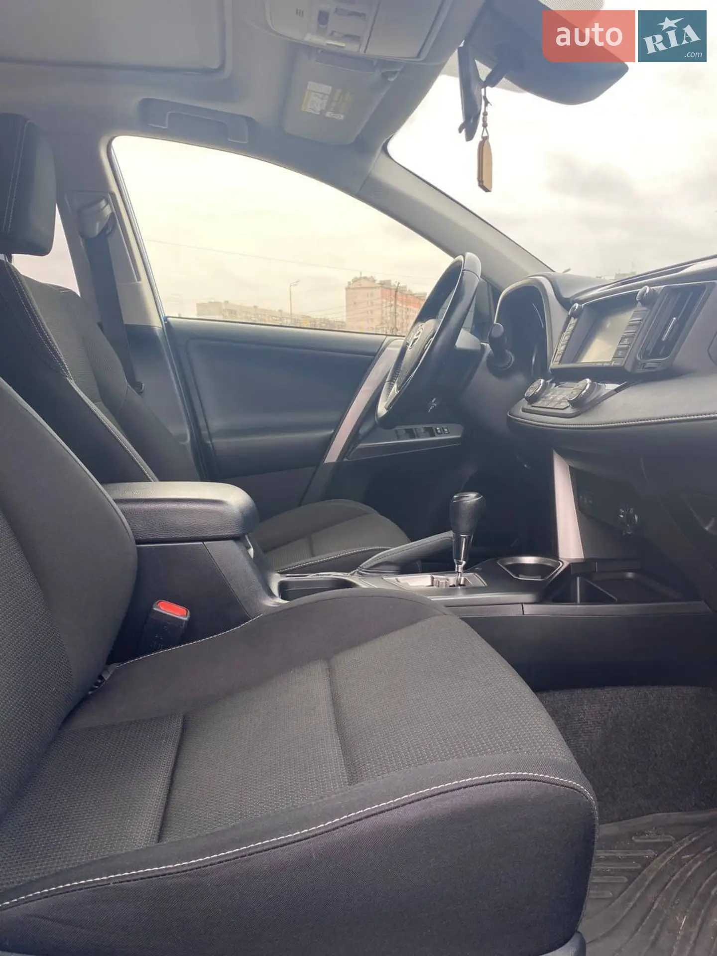 2016 Toyota RAV 4 - мініатюра 8