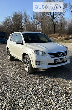 Внедорожник / Кроссовер Toyota RAV4 2011 в Черновцах