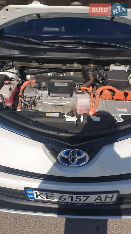 Внедорожник / Кроссовер Toyota RAV4 2016 в Днепре