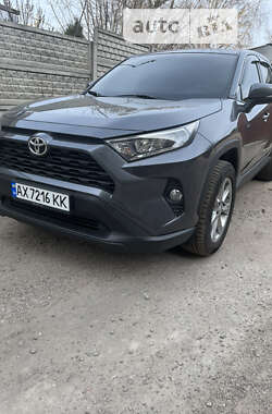Внедорожник / Кроссовер Toyota RAV4 2020 в Харькове