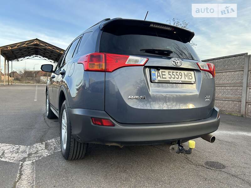 Позашляховик / Кросовер Toyota RAV4 2014 в Кривому Розі