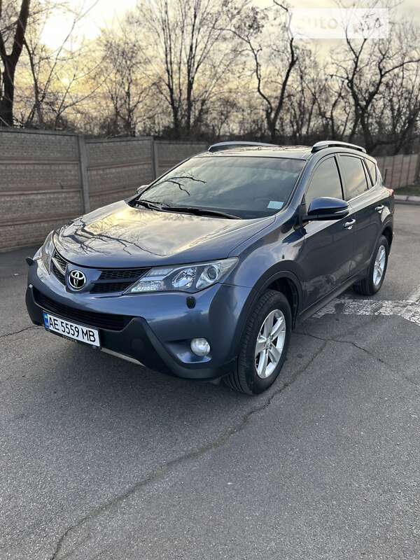 Позашляховик / Кросовер Toyota RAV4 2014 в Кривому Розі