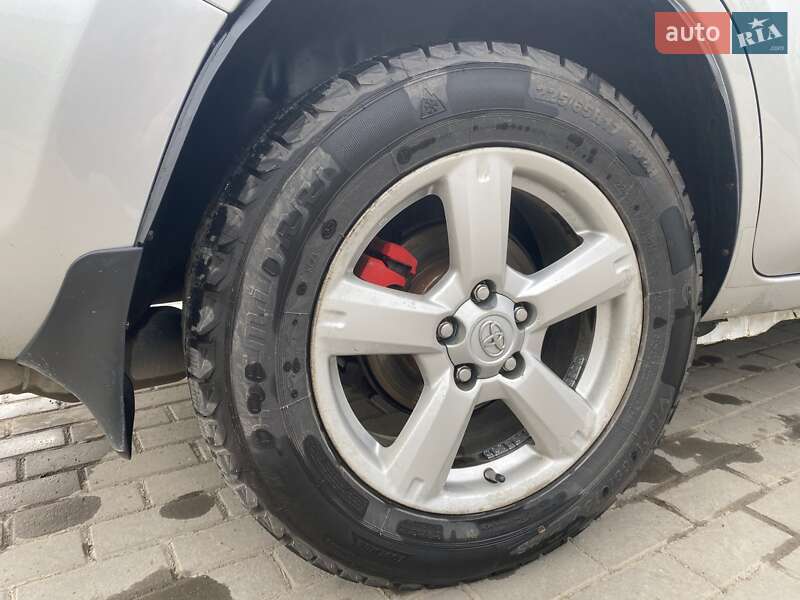 Позашляховик / Кросовер Toyota RAV4 2008 в Богородчанах