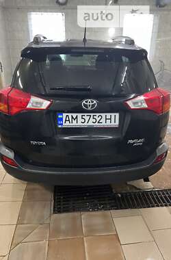 Внедорожник / Кроссовер Toyota RAV4 2013 в Житомире