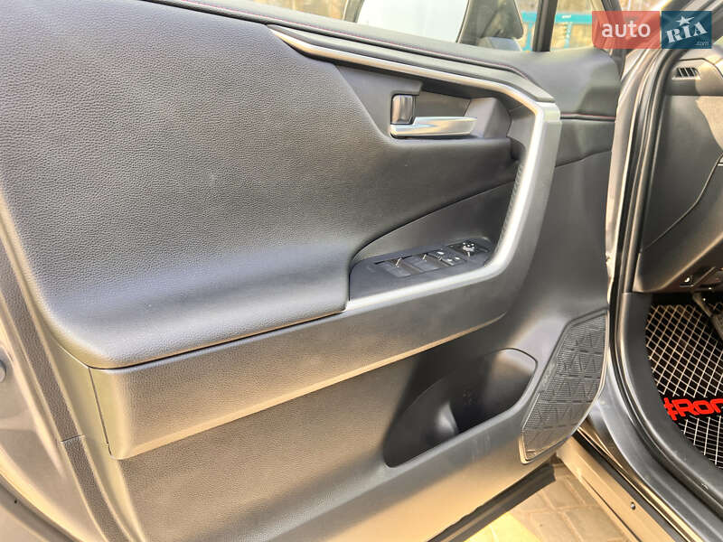 Внедорожник / Кроссовер Toyota RAV4 2022 в Одессе