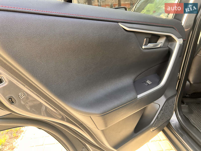 Внедорожник / Кроссовер Toyota RAV4 2022 в Одессе