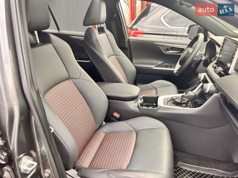 Внедорожник / Кроссовер Toyota RAV4 2022 в Одессе