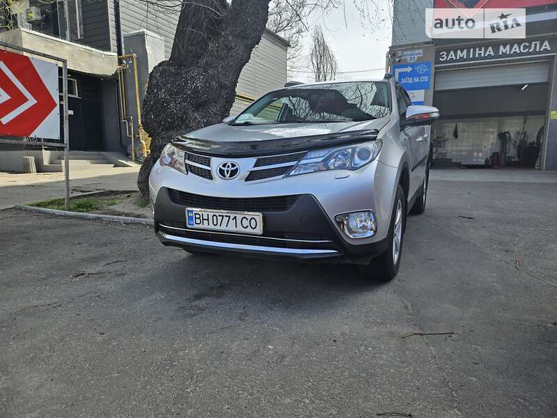 Позашляховик / Кросовер Toyota RAV4 2014 в Одесі