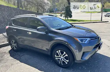 Toyota RAV4 2017