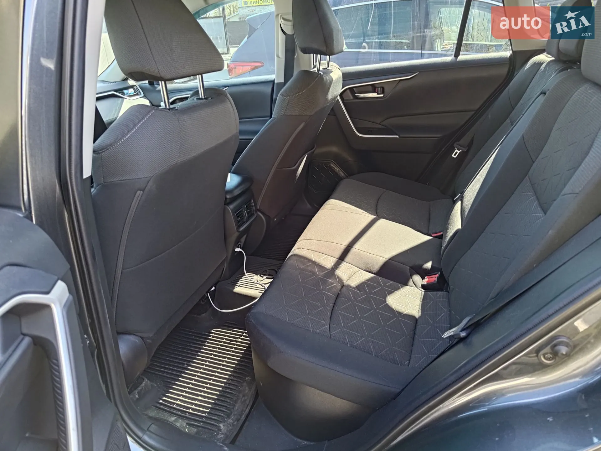 2021 Toyota RAV 4 - мініатюра 19