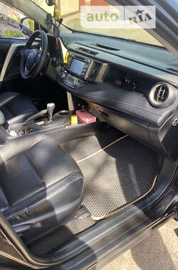 Позашляховик / Кросовер Toyota RAV4 2013 в Сквирі