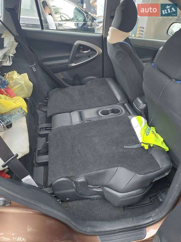 Позашляховик / Кросовер Toyota RAV4 2007 в Ужгороді