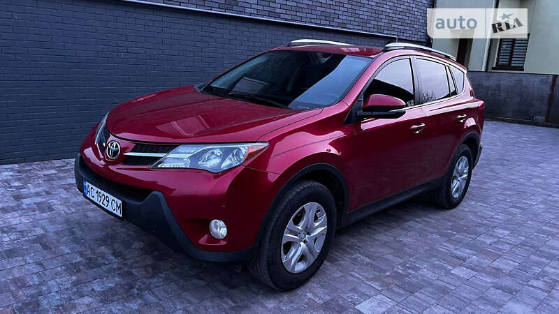 Позашляховик / Кросовер Toyota RAV4 2015 в Ковелі