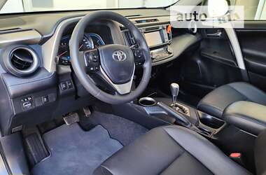 Позашляховик / Кросовер Toyota RAV4 2014 в Рівному