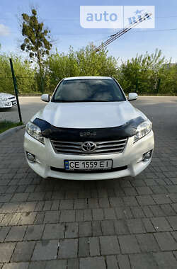 Позашляховик / Кросовер Toyota RAV4 2010 в Чернівцях