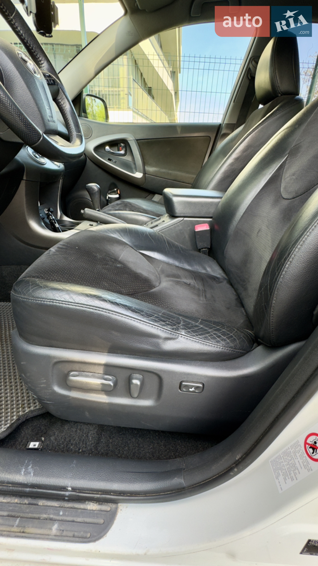 2010 Toyota RAV 4 - мініатюра 17