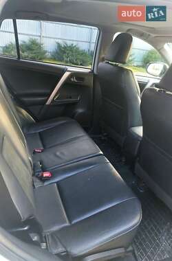 Внедорожник / Кроссовер Toyota RAV4 2013 в Луцке