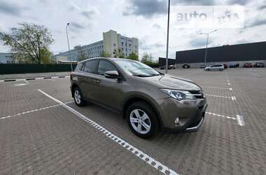 Внедорожник / Кроссовер Toyota RAV4 2014 в Киеве