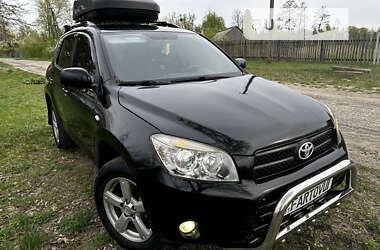 Позашляховик / Кросовер Toyota RAV4 2006 в Києві