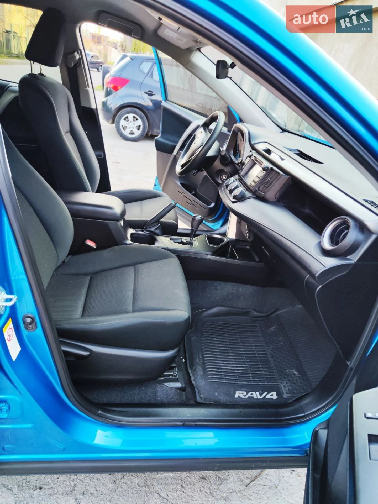 2017 Toyota RAV 4 - мініатюра 10