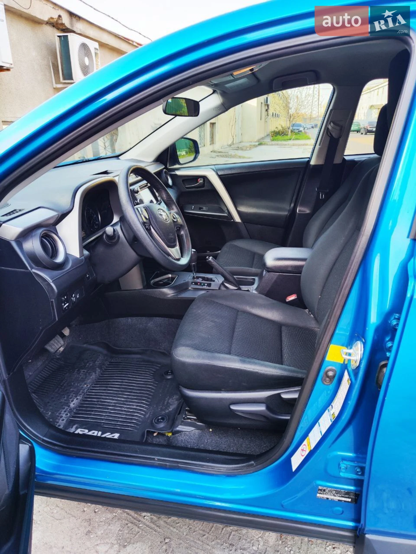 2017 Toyota RAV 4 - мініатюра 11