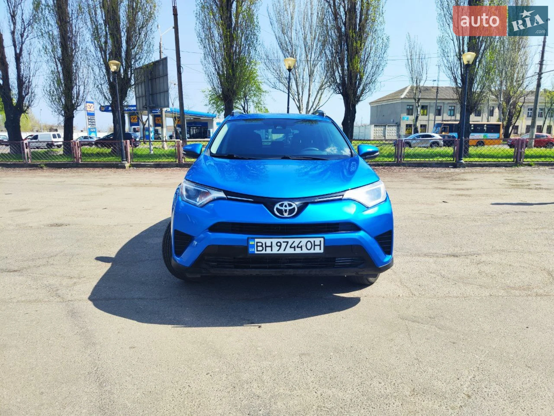 2017 Toyota RAV 4 - мініатюра 2