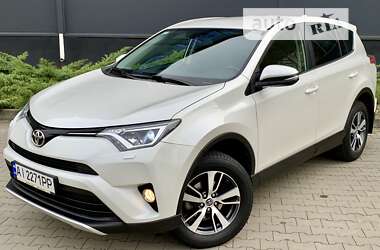 Позашляховик / Кросовер Toyota RAV4 2017 в Білій Церкві