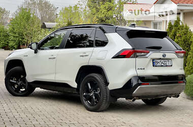 Внедорожник / Кроссовер Toyota RAV4 2021 в Одессе