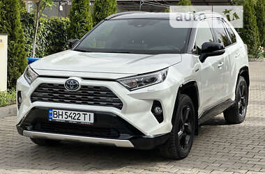 Внедорожник / Кроссовер Toyota RAV4 2021 в Одессе