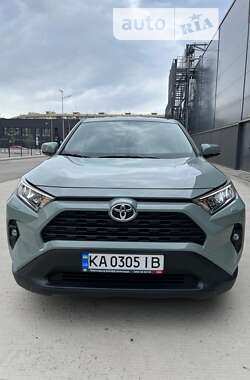 Позашляховик / Кросовер Toyota RAV4 2022 в Києві