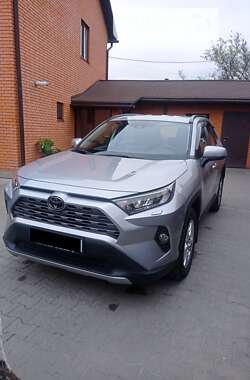 Позашляховик / Кросовер Toyota RAV4 2021 в Боярці