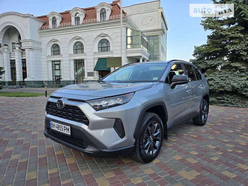 Позашляховик / Кросовер Toyota RAV4 2020 в Одесі