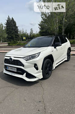 Позашляховик / Кросовер Toyota RAV4 2020 в Миколаєві