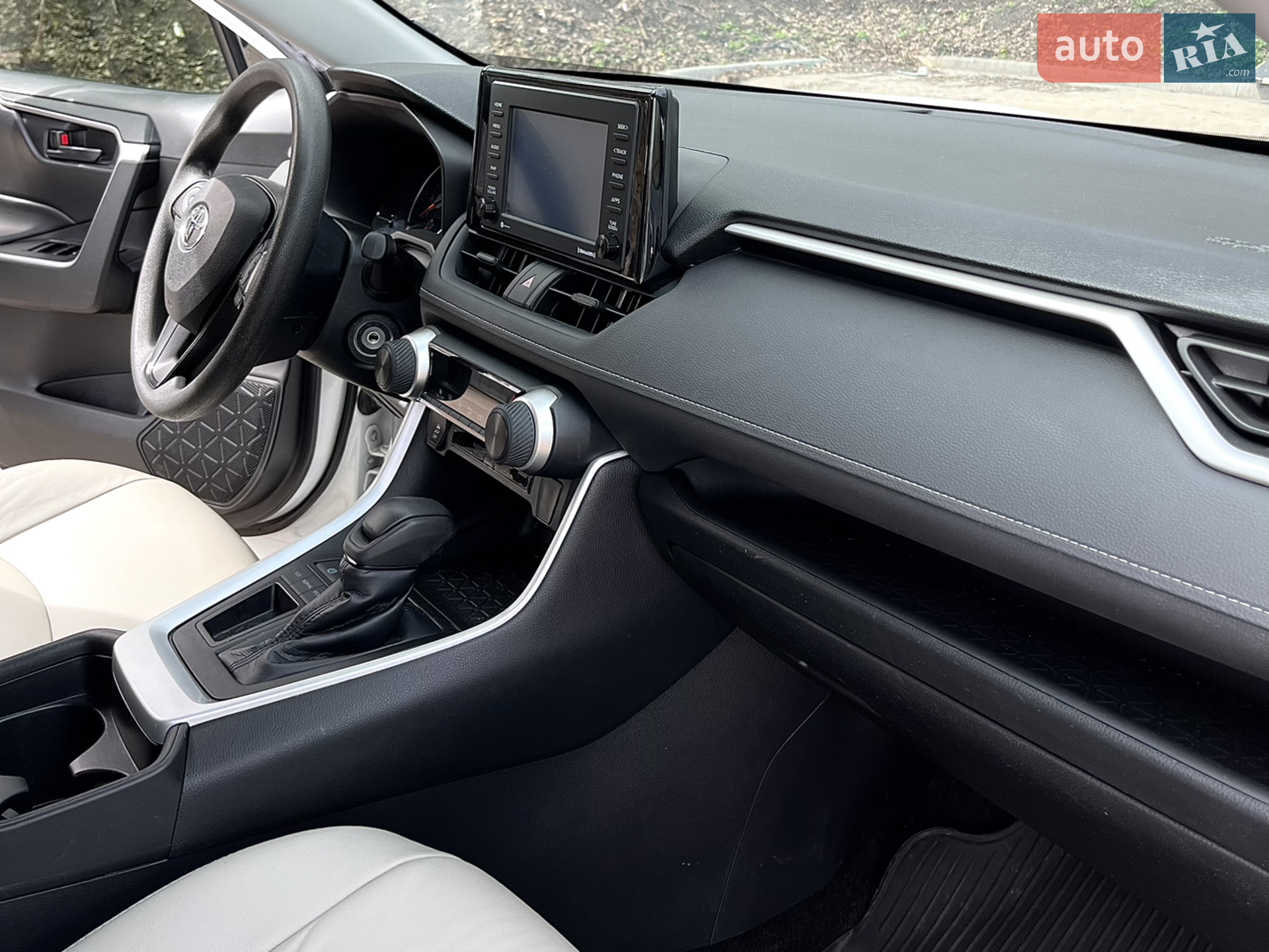 2020 Toyota RAV 4 - мініатюра 19