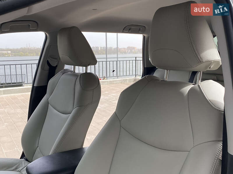 Внедорожник / Кроссовер Toyota RAV4 2020 в Тернополе фото 51 Внедорожник / Кроссовер Toyota RAV4 2020 в Тернополе