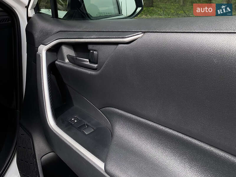 Внедорожник / Кроссовер Toyota RAV4 2020 в Тернополе фото 53 Внедорожник / Кроссовер Toyota RAV4 2020 в Тернополе