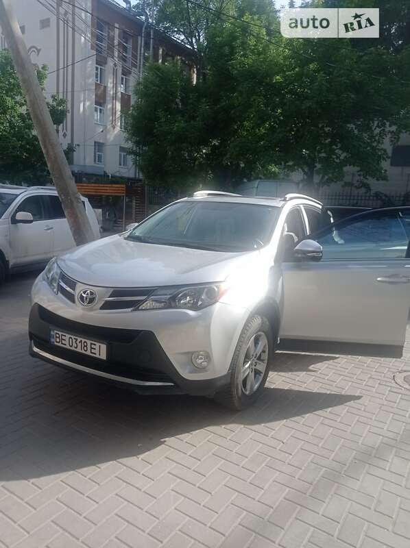 Позашляховик / Кросовер Toyota RAV4 2014 в Миколаєві