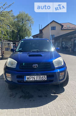 Позашляховик / Кросовер Toyota RAV4 2001 в Львові