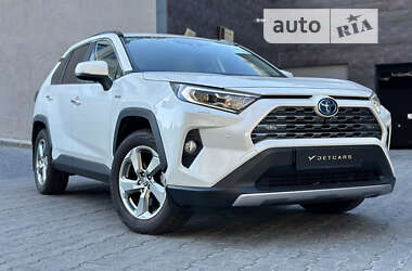 Внедорожник / Кроссовер Toyota RAV4 2021 в Киеве