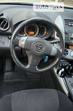 Внедорожник / Кроссовер Toyota RAV4 2007 в Львове