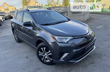 Внедорожник / Кроссовер Toyota RAV4 2017 в Тернополе