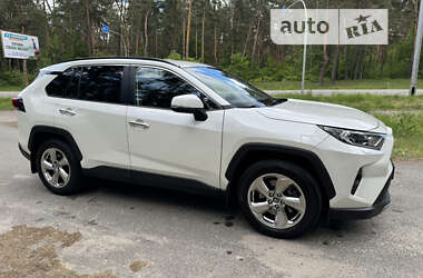 Позашляховик / Кросовер Toyota RAV4 2019 в Києві