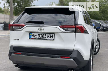 Внедорожник / Кроссовер Toyota RAV4 2019 в Кривом Роге