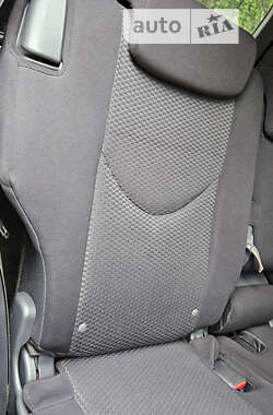 Позашляховик / Кросовер Toyota RAV4 2011 в Жовтих Водах